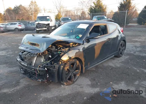 2015 Hyundai Veloster Turbo z USA, uszkodzony, nr VIN KMHTC6AE3FU231179